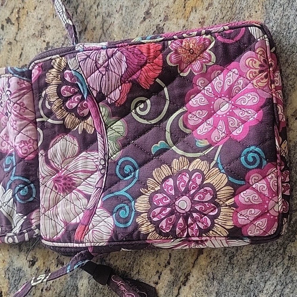 Vera Bradley small crossbody 🛍️ bag - Picture 6 of 16
